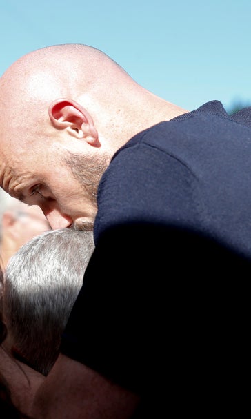 Emotional funeral for Sala held in his Argentine hometown